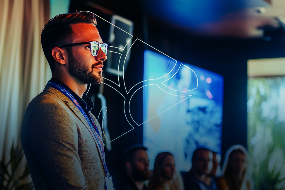 A temporada de eventos de inovação começou. Aprenda como ir além da logística e adotar uma postura estratégica para hackear a serendipidade e gerar valor real.